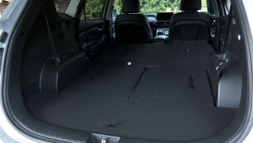 HYUNDAI SANTA FE ESTATE 1.6 TGDi Hybrid Premium 5dr Auto view 6